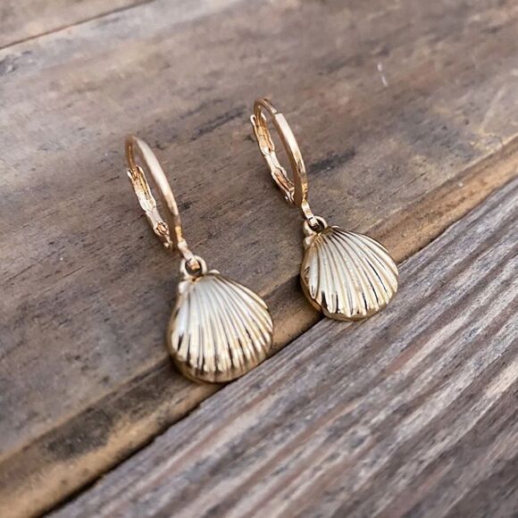 Rose Gold Sea Shell Charm Huggie Hoop Earrings Nautical Coastal Beach - Picture 2 of 3